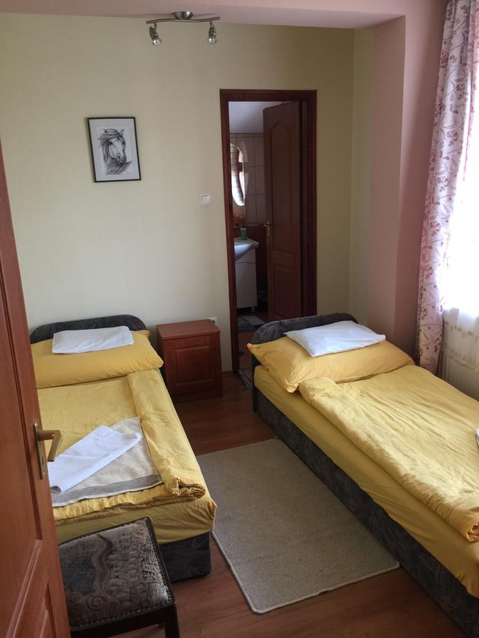 Villa Negra Motel Berzence 外观 照片