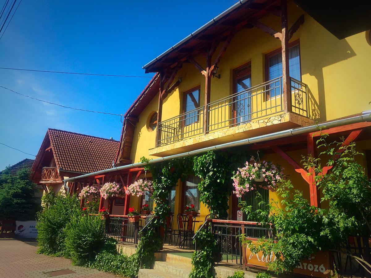 Villa Negra Motel Berzence 外观 照片